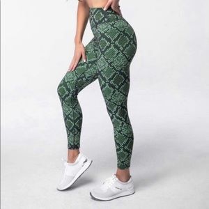 Balance Athletica Viper Leggings XS